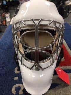 White New Senior Vaughn 7500 Goalie Mask w/certified cat eye SMALL