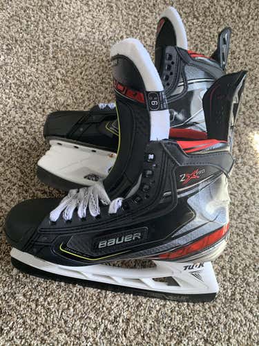 New Senior Bauer 2X Pro Hockey Skates D&R (Regular) Size 9.5