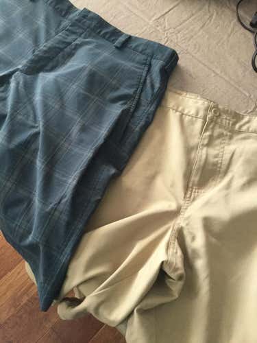 Men’s golf shorts