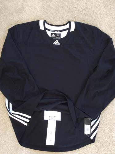 New size 52, Senior large, Adidas practice Jersey, Black.