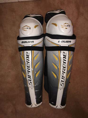 18" Bauer Supreme TotalOne Shin Pads