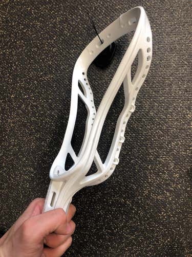 New Defense Unstrung Edge x Superlight Head