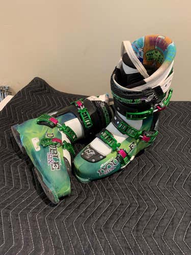 Used Men's Nordica Powder Ski Boots 70-90 Flex