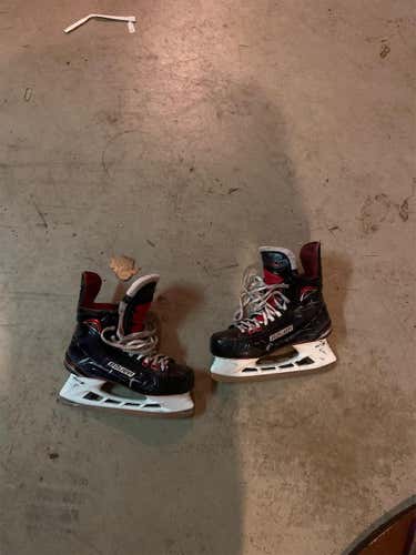 Senior Bauer Vapor 1X D&R (Regular)  Size 9 Hockey Skates