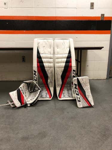 Used 35" CCM Regular Extreme Flex III Goalie Full Set