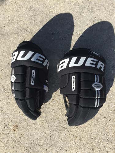Black Senior Bauer Impact 14" Gloves