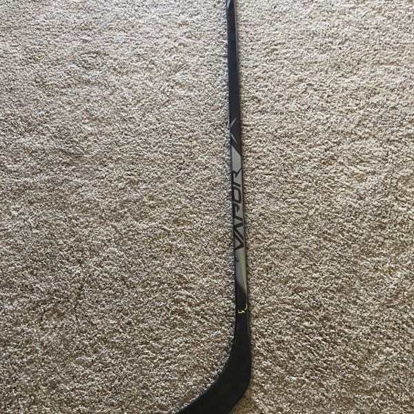 Custom Maroon Clayton Keller Vapor FlyLite Hockey Stick Mid Pro Stock