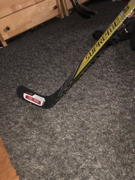 Brand New Intermediate Bauer Supreme 1S Hockey Stick p92 RH 67 flex