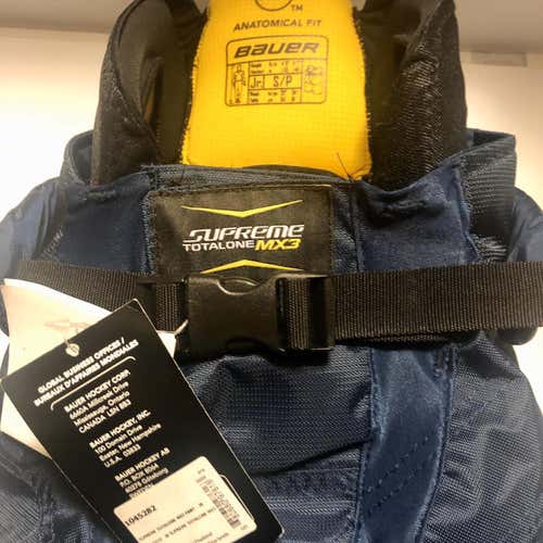 Junior Small Bauer Supreme TotalOne MX3  Hockey Pants