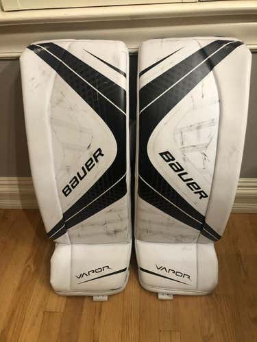 White Used Junior 30" Bauer Vapor X700 Goalie Leg Pads