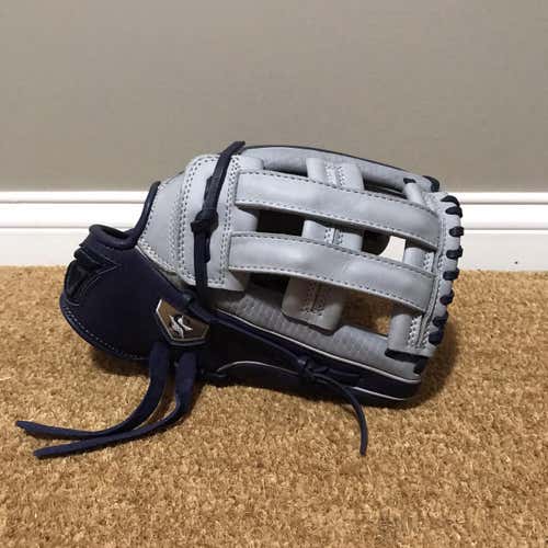 Goin Yard Gloves. Outfield Pro series 12.5" Baseball Glove