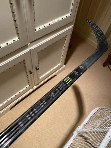 New Reebok Right Handed RibCor Tri Matrix Hockey Stick