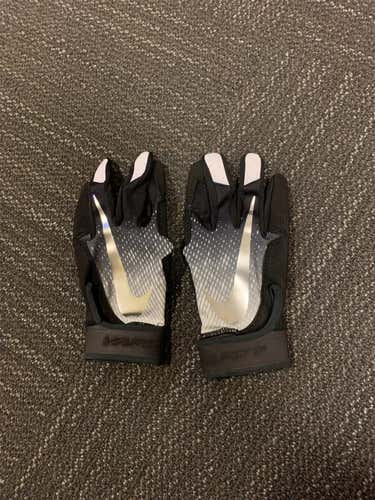 New Large Nike Batting Gloves