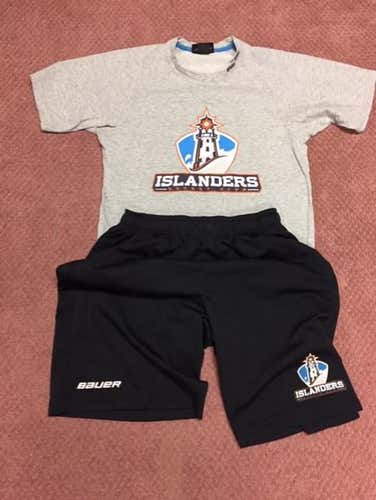 Gray Used Small Bauer Shirts