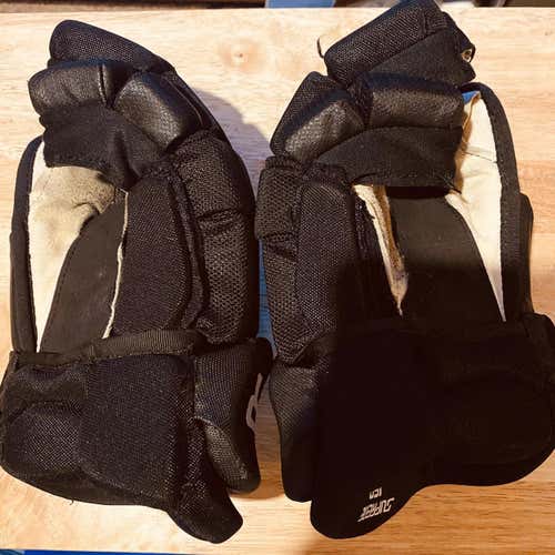 Black Senior Bauer Supreme 150 13"  Gloves