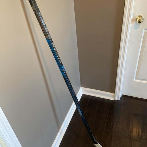 Righty Bauer Nexus 2N Pro Hockey Stick