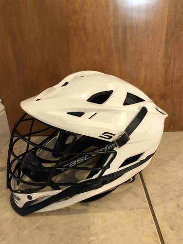 White Adult Player Cascade S Helmet
