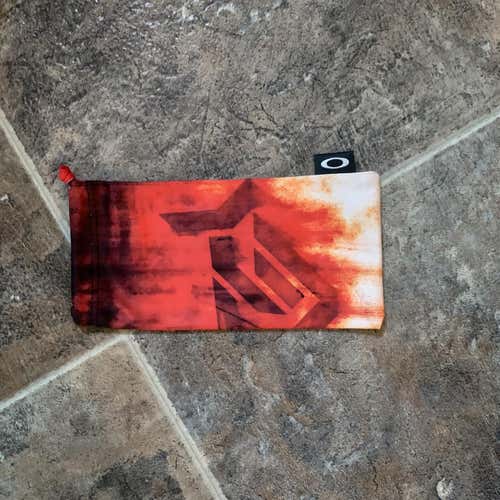 Unisex Oakley Sunglasses Microbag