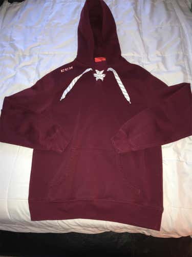 CCM Sweatshirt Size Large Maroon