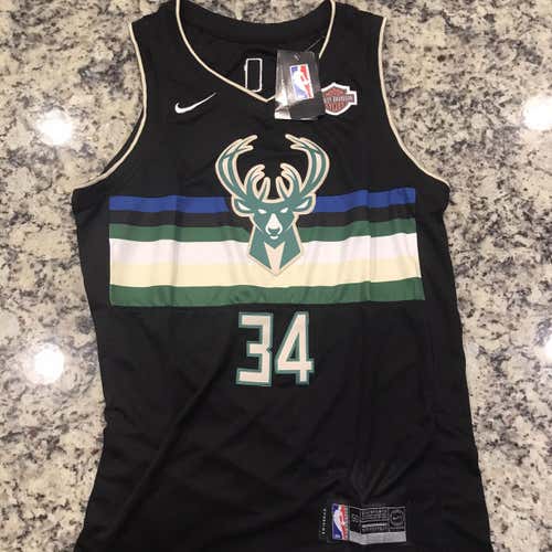 Black Men's Large  Jersey