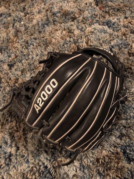 Black Used Right Handed A2000 11.5" Baseball Glove