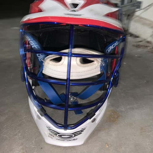 Red Youth Player Cascade R Helmet