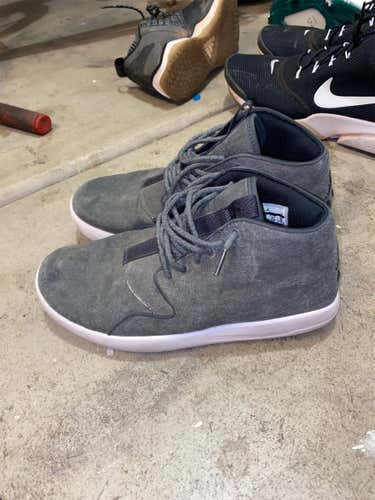 Gray Unisex 8.0 (Women's 9.0) Air Jordan Shoes