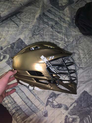 Gold Used Cascade R Helmet
