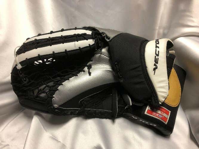CCM Vector V10 Internediate Goal Catch Glove *Right Hand* New Orig $209