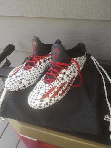 Red New Adult Unisex 9.5 (Women's 10.5) Molded Cleats Adidas Low Cut