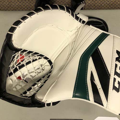 New CCM Premier II Pro Goalie Glove Sr