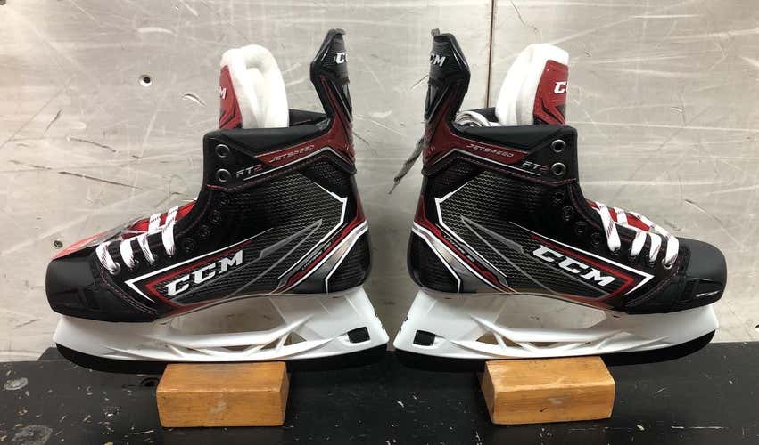 New CCM JetSpeed FT2 EE (Extra Wide)  Size 8 Hockey Skates