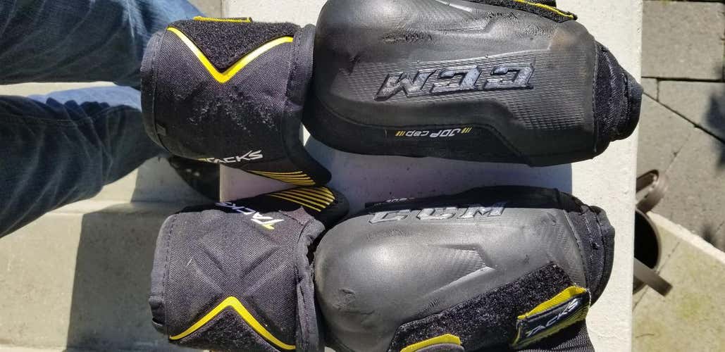 Used Senior Small CCM Tacks 7092 Elbow Pads