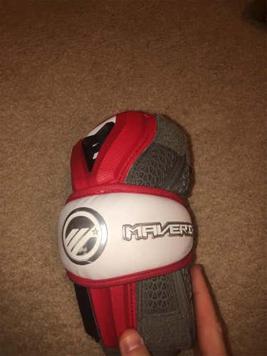 Used Large Maverik Rome Arm Pads