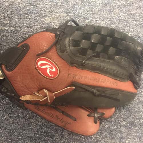 New Right Rawlings Baseball Glove