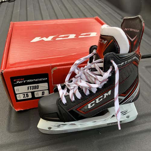New CCM JetSpeed FT380 D&R (Regular)  Size 7.5 Hockey Skates