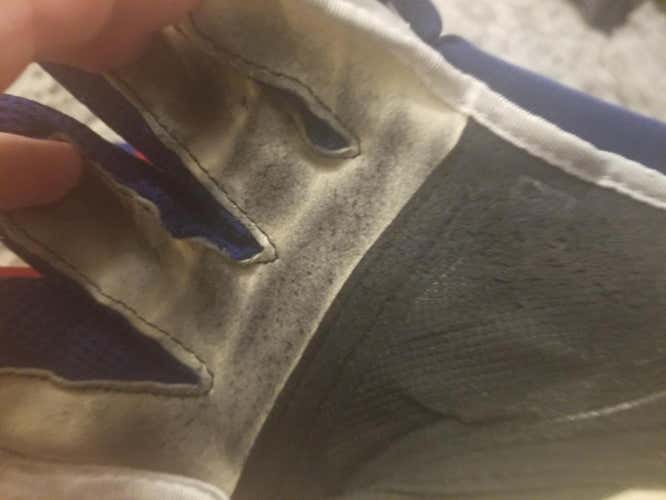 Used Bauer Nexus 1000 Gloves 13"