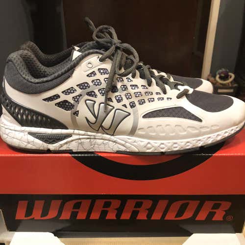 White Men's 11.5 (Women's 12.5) Warrior Shoes