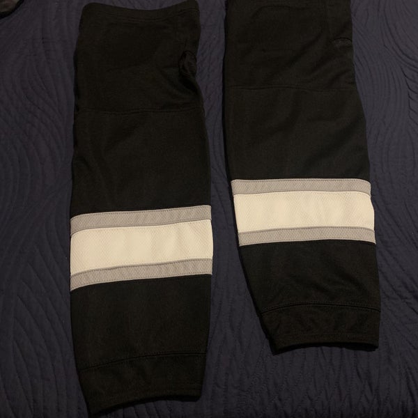 LA Kings Intermediate Medium  Socks