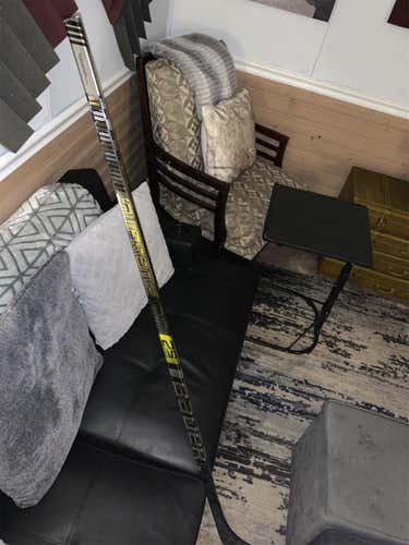 Bauer Supreme 2S Pro RH 70 Flex Like New