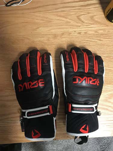 Size 7Briko Gloves