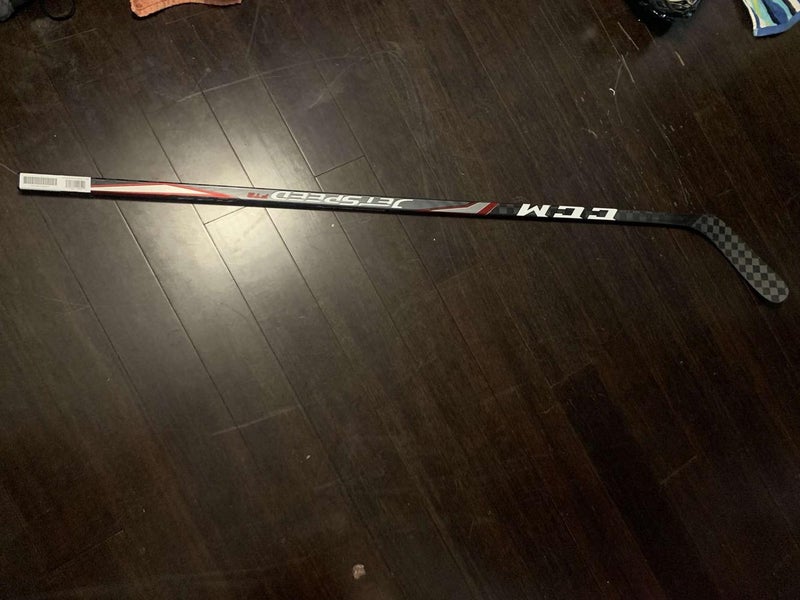 Brand New CCM FT2 Hockey Stick 75 Flex, P88 Righty Senior