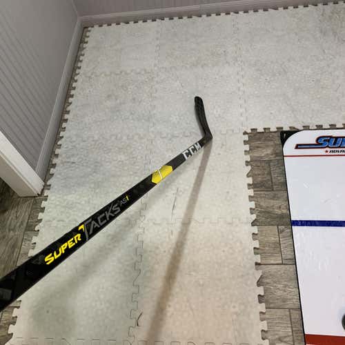 Lightly Used Prostock CCM AS1, 75 flex, P14 curve