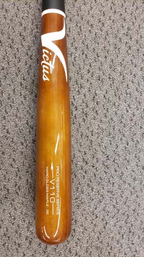 New Victus Wood Bat (-3) 32"