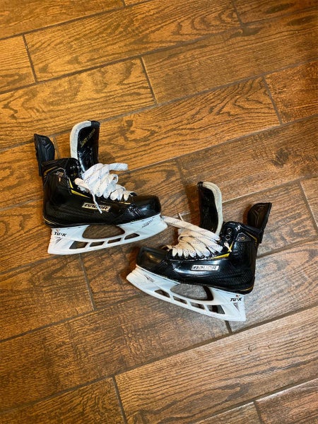 Used Bauer Supreme 2S Pro D&R (Regular) Pro Stock Size 8 Hockey Skates