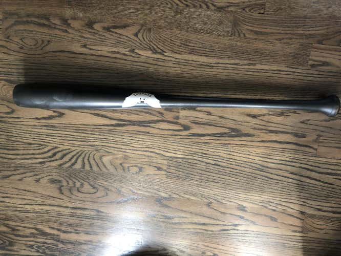 High School/College Used Training Sam Bat Wood Bat 32"