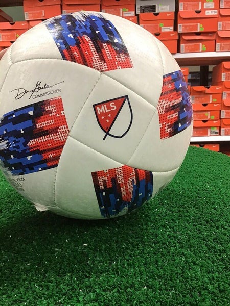 NEW size 4 Adidas 2018 MLS Nativo Glider Match Ball Rep White / Blue / Red FIRM PRICE