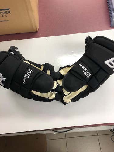 Black New Senior Bauer Nexus 1000 Gloves 14" Pro Stock / KINGS