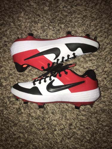 New Nike Cleats Size 11