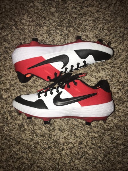 New Nike Cleats Size 11
